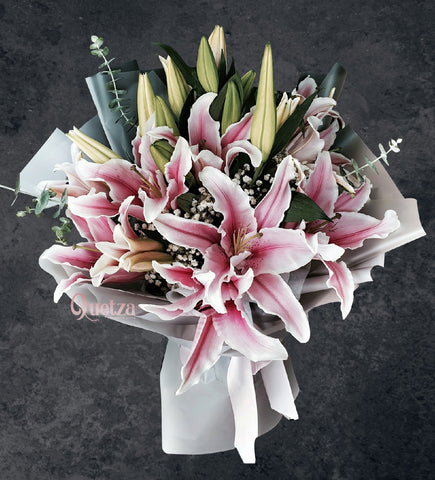 Queen Lily Bouquet